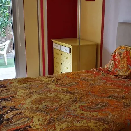 Beautiful With Terrace In Saint-raphael דירה Saint-Raphaël
